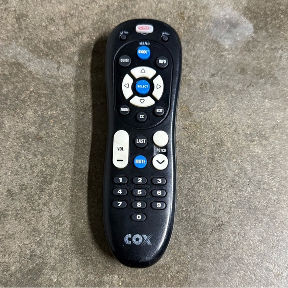 Cox OEM URC-2220-R Remote Control Tested +Batteries - Picture 3 of 8